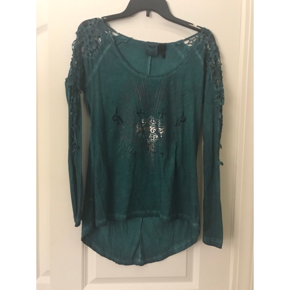 Cut-out Long sleeve Harley Top